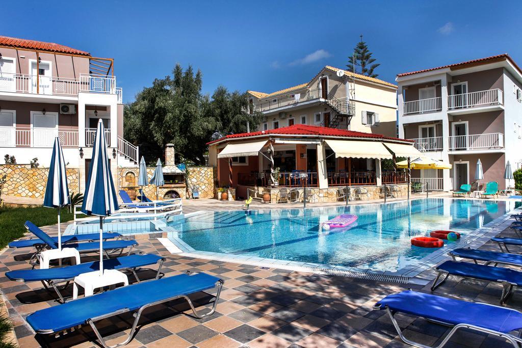 Amoudi Studios Apartments Hotel Exteriér fotografie